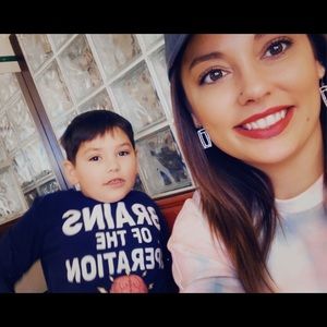 Meet your Posher, Melissa